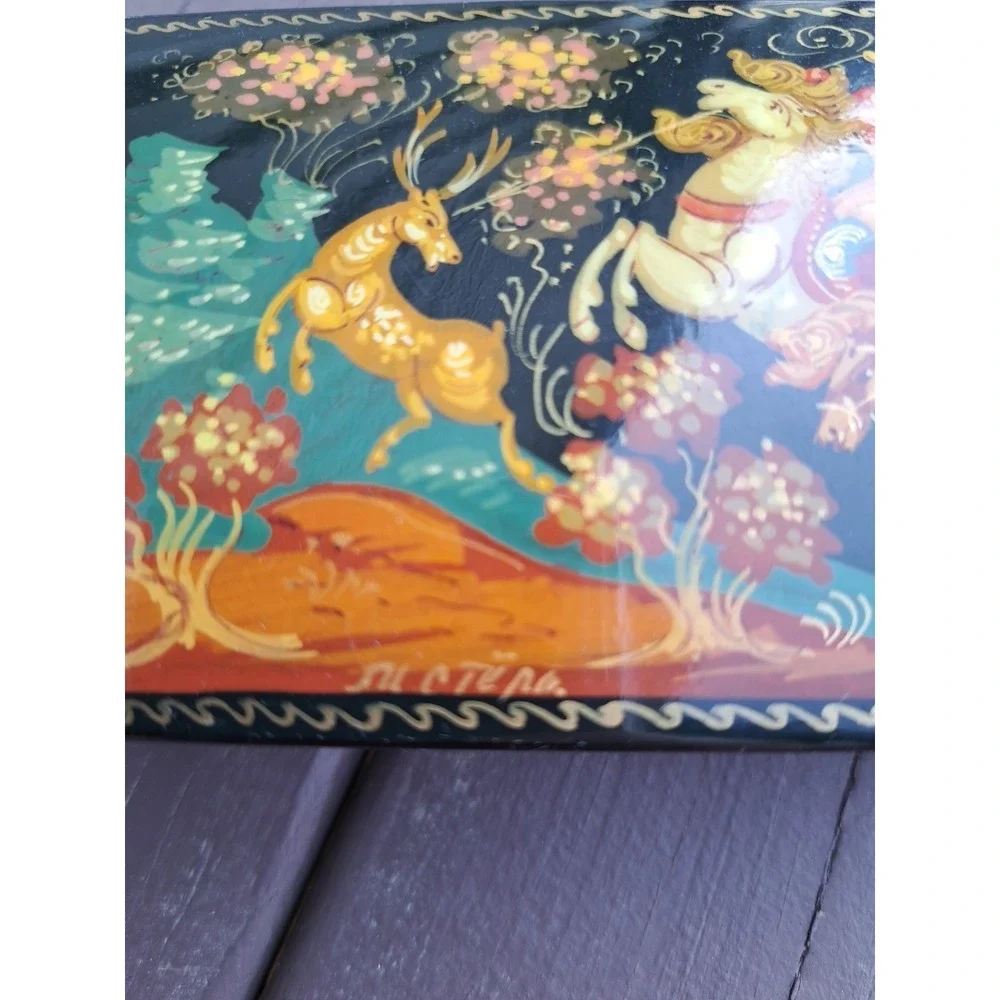 Palekh Russian Decorative Wooden Lacquer Trinket Box Fairy Tail 